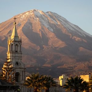 CITY TOUR PEATONAL PASEANDO POR AREQUIPA